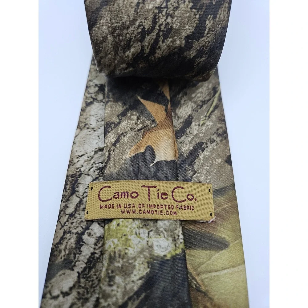 Camo Tie Co Mens Realistic Forest Camouflage Tree‎ Bark Leaf Print Necktie USA